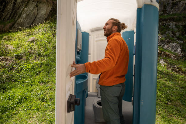 Best High-end porta potty rental  in Pine Lakes, FL